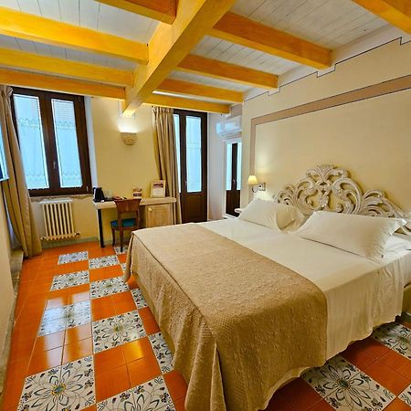 Bed and Breakfast Residenza Sveva Térmoli Exterior foto
