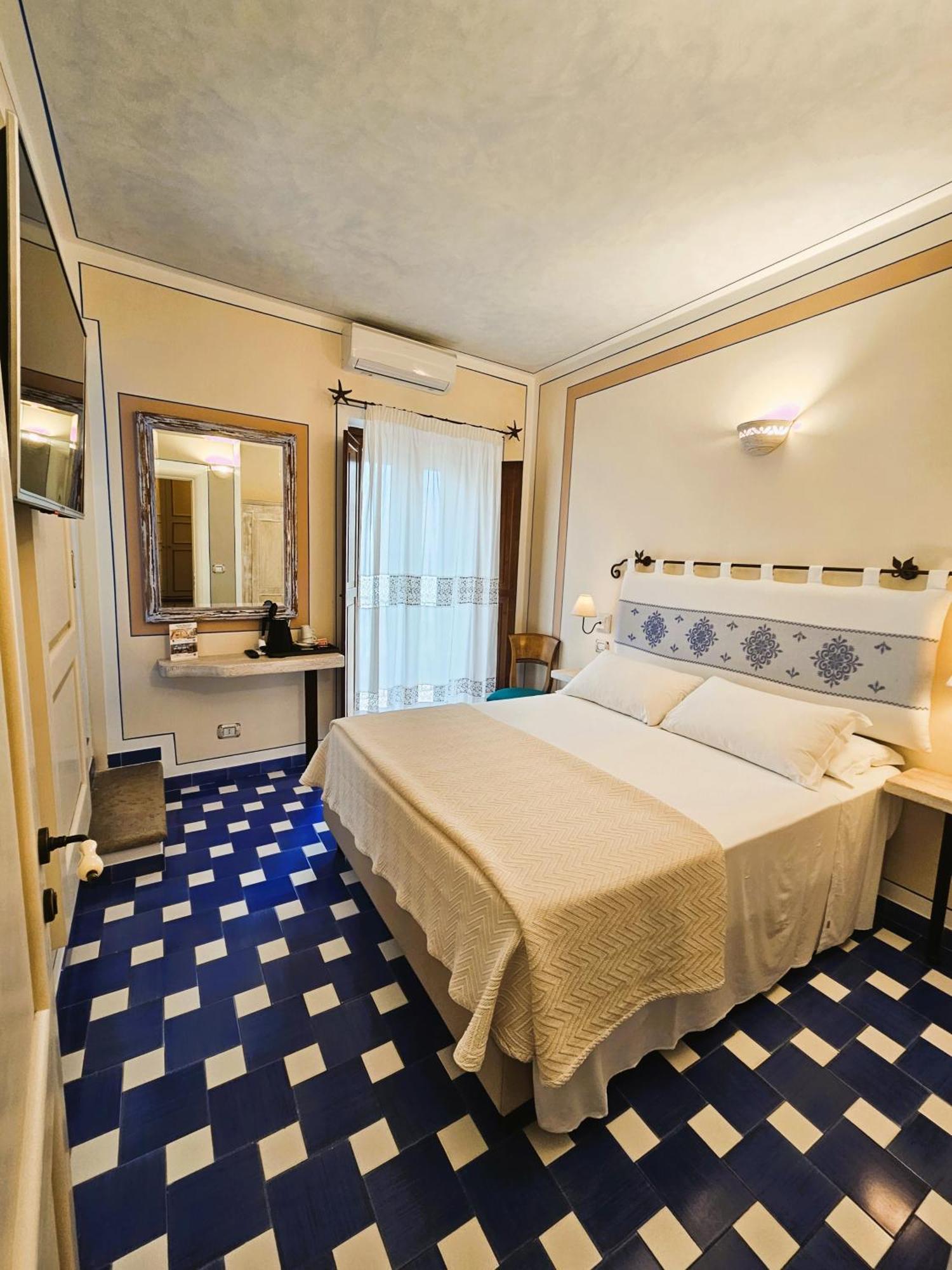Bed and Breakfast Residenza Sveva Térmoli Exterior foto